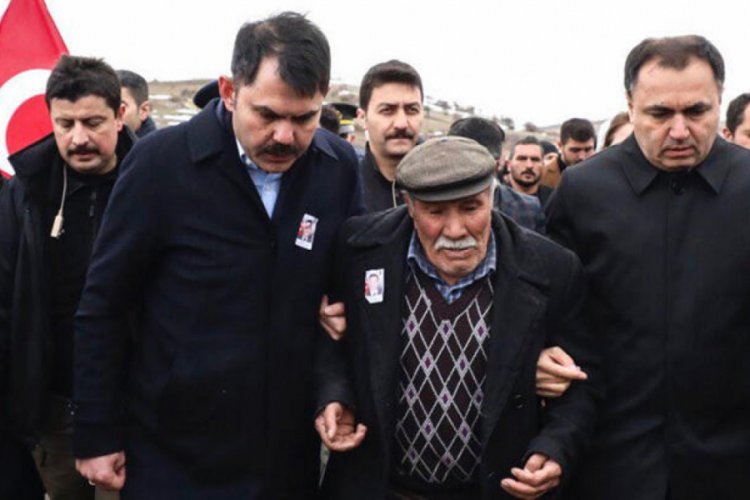 Bakan Kurum'u duygulandıran şehit babası