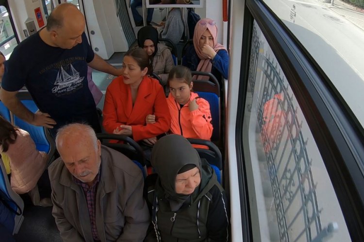 Sosyal deneyde kadına şiddete vatandaşlar engel oldu