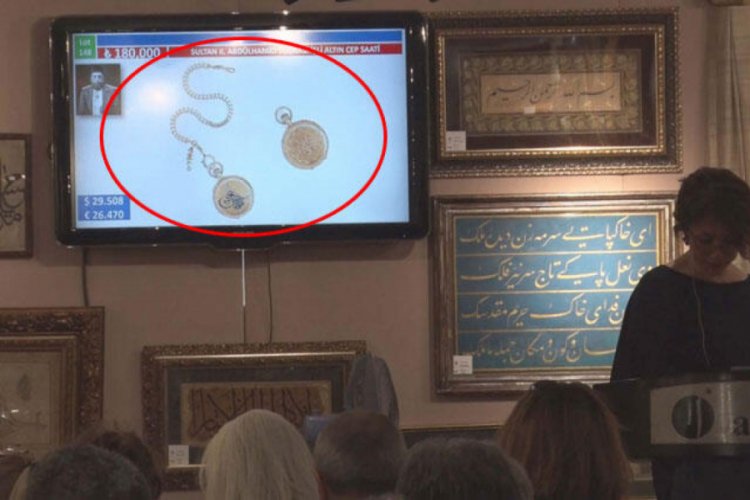 Abd&uuml;lhamid'in cep saati 1 milyon 100 bin liraya satıldı