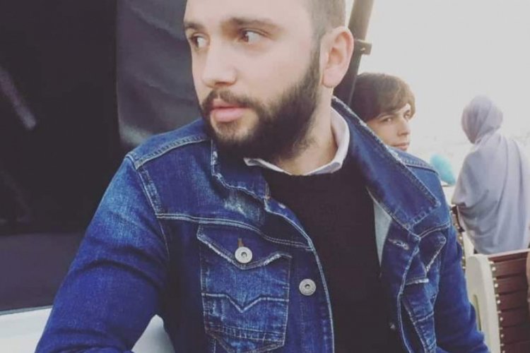Tamir ettiği motorlu testerenin boğazını kesmesiyle &ouml;ld&uuml;