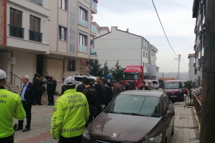 Apartman sakinlerinin koku kavgası kanlı bitti