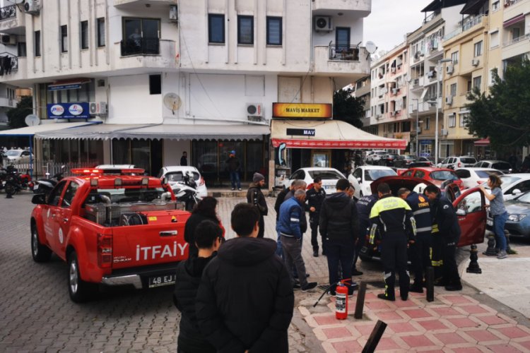 Sahilde yakılan ateş panik yarattı