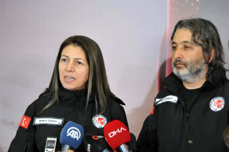 Antarktika'ya giden bilim ekibi yurda d&ouml;nd&uuml;