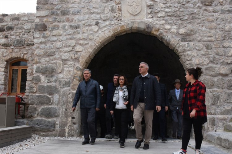 Bakan Ersoy, Bodrum Kalesi'nde incelemelerde bulundu