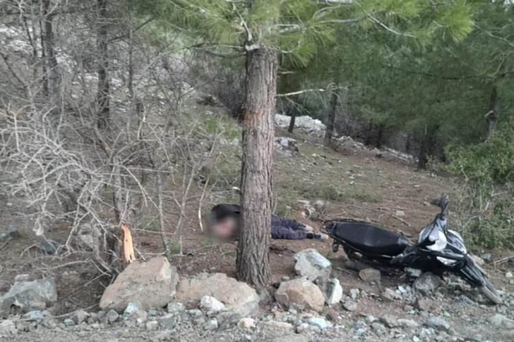 Motosiklet u&ccedil;uruma d&uuml;şt&uuml;