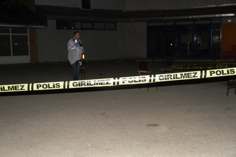 Husumetli olduğu akrabalarını taradı: 3 &ouml;l&uuml;, 4 yaralı