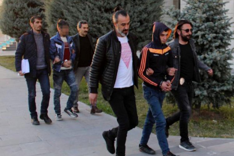 14 evden hırsızlık ş&uuml;phelileri yakalandı
