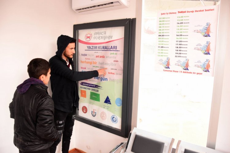 Bursa'da 'Durakta &Ouml;ğreniyorum' projesi başladı