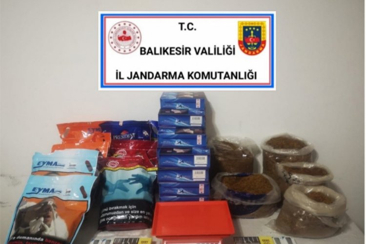 Jandarmadan ka&ccedil;ak t&uuml;t&uuml;n operasyonu