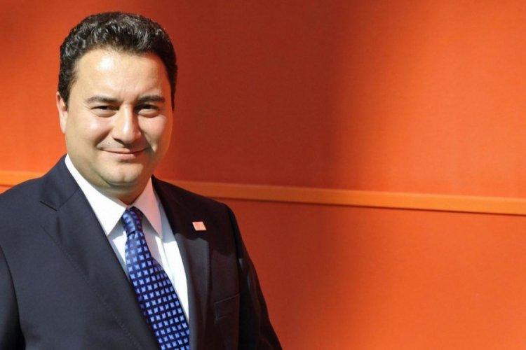 Ali Babacan'ın ekibinden ilk istifa