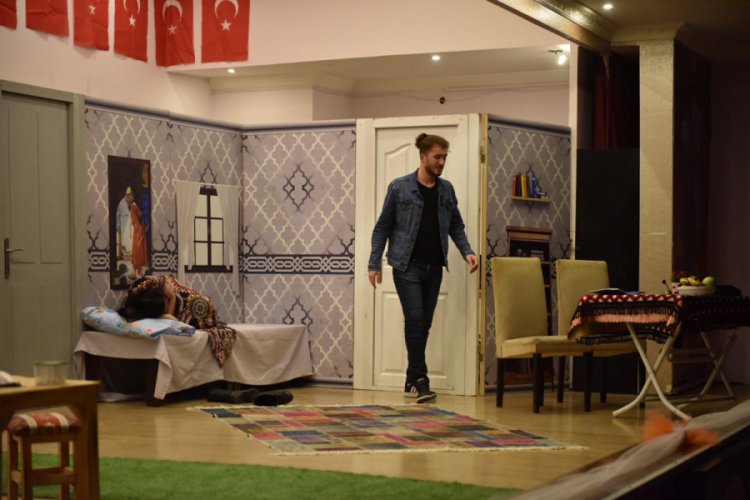 Bursa Mustafakemalpaşa'da Sesimi Duyuramadım oyunu sahnelendi