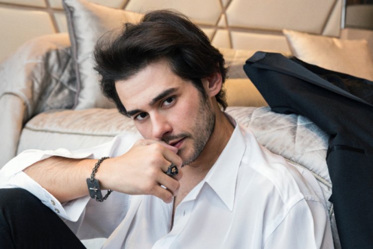 Cem Belevi'den b&uuml;y&uuml;k isyan
