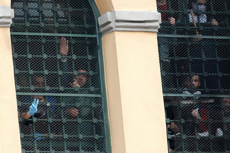 İtalya'da 6 mahkum koronavir&uuml;s nedeniyle &ouml;ld&uuml;