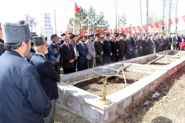 Alaca k&ouml;y&uuml;nde 102 yıl &ouml;nce Ermenilerin katlettiği 278 kişi anıldı