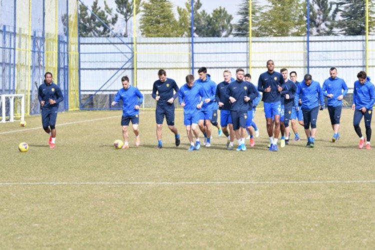 MKE Ankarag&uuml;c&uuml;, &Ccedil;aykur Rizespor ma&ccedil;ının hazırlıklarını s&uuml;rd&uuml;rd&uuml;