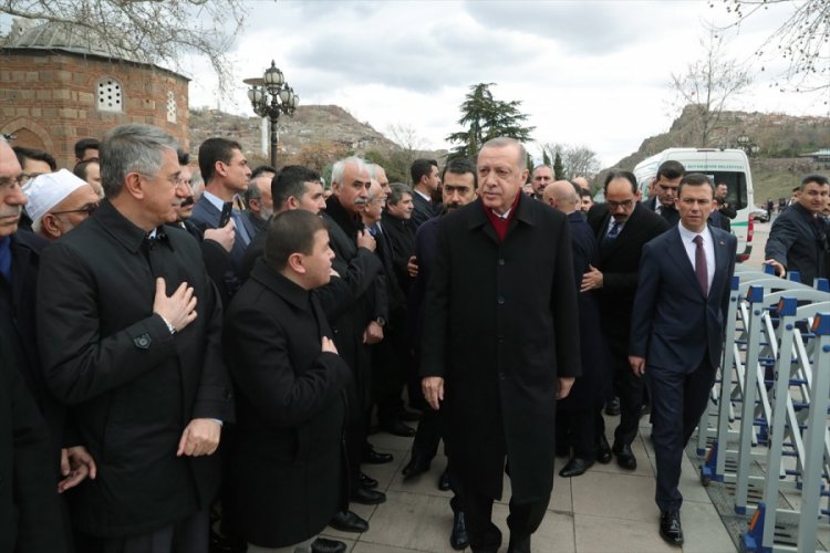 Şevket Kazan i&ccedil;in cenaze t&ouml;reni