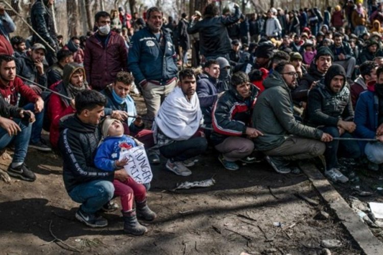 'Yunanistan sığınmacıları gizli merkezlerde tutuyor' iddiası