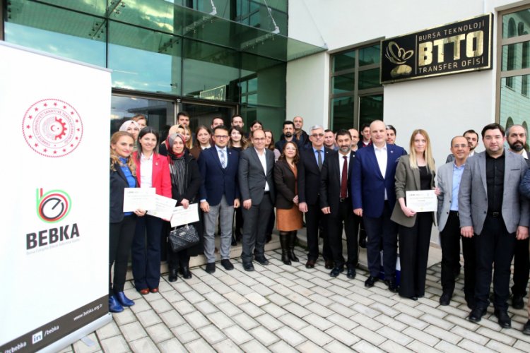 Bursa Teknik &Uuml;niversitesi'nde sertifika heyecanı yaşandı