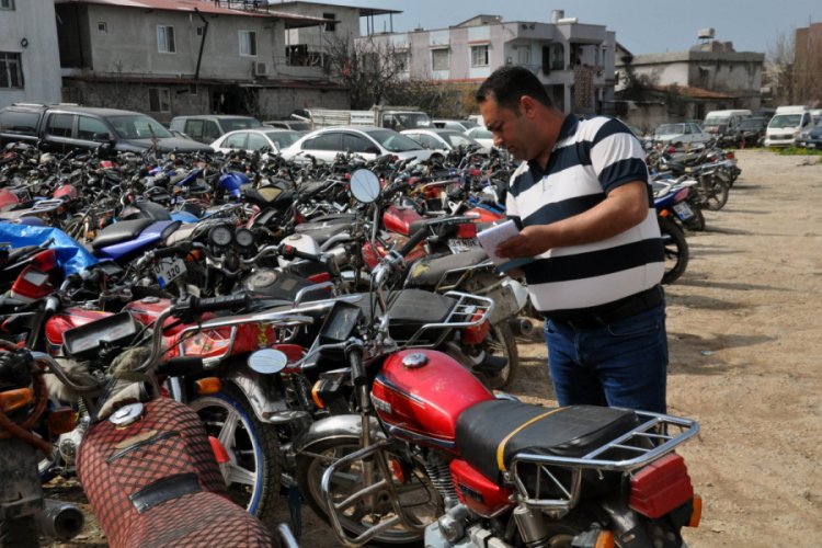 8 milyon liralık servet &ccedil;&uuml;r&uuml;yor