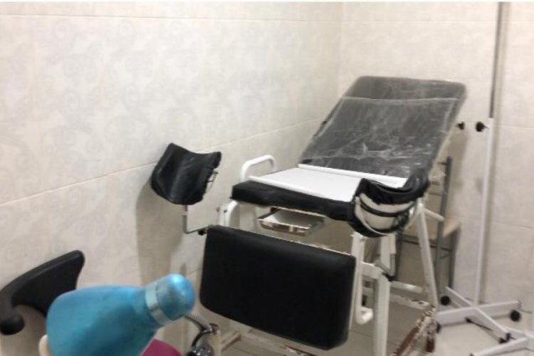 Suriyelilerin 2'nci ka&ccedil;ak tıp merkezine baskın: 7 g&ouml;zaltı