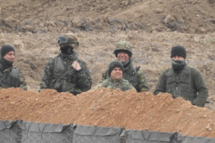 Yunanistan sınırda &ouml;nlemleri artırıyor