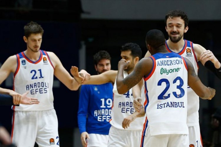 Anadolu Efes'in konuğu Valencia