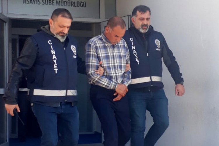 Sevdiği kadınla ilişkisi olan komşusunu &ouml;ld&uuml;rd&uuml;