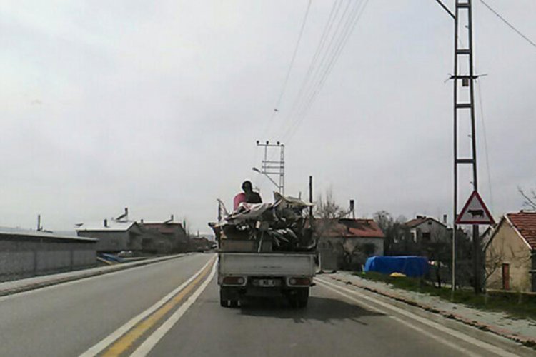 Kamyon kasasındaki tehlikeli yolculuk