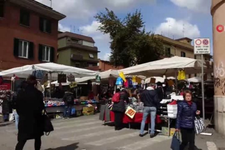 Hindistanlı &ouml;ğrenciler İtalya'da mahsur