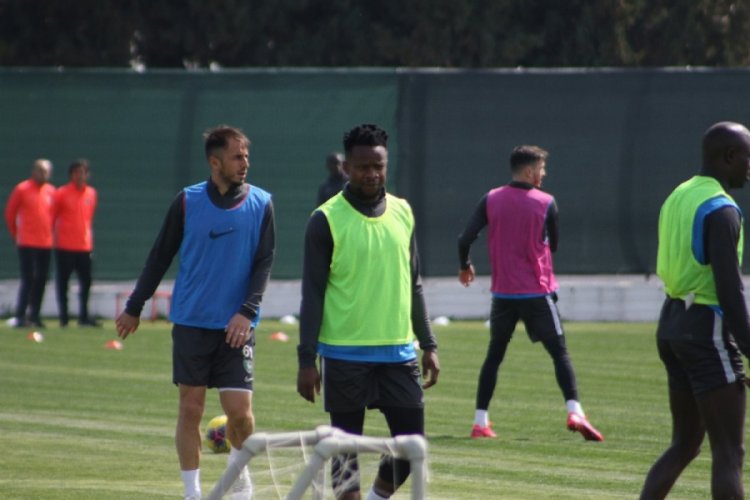 Denizlisporlu futbolcular ma&ccedil;a 3 puan parolası ile &ccedil;ıkacak