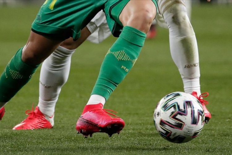 İspanya'da futbola koronavir&uuml;s engeli