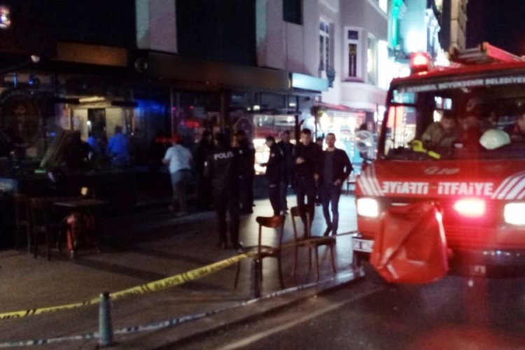&Uuml;nl&uuml; tatlıcıda yangın paniği