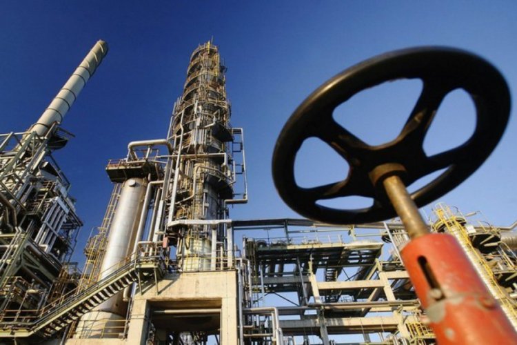 ABD, petrol fiyatı tahminini 18 dolar d&uuml;ş&uuml;rd&uuml;
