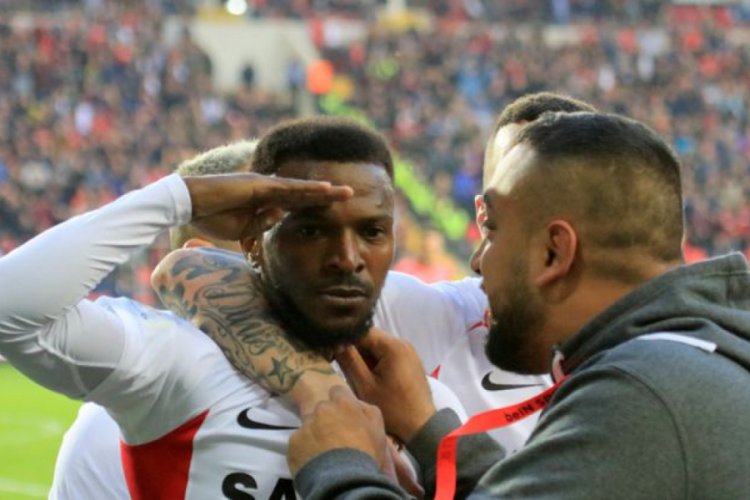 Kayode: Gol&uuml;m&uuml; şehit askerlere ve ailelerine armağan ettim