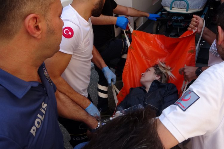 Bursa'da sevgilisini bı&ccedil;aklayan sanık: "&Ouml;nce o kendini bı&ccedil;akladı, sonra ben"