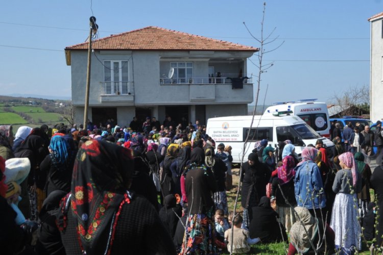 Boğazı kesilen kadının ş&uuml;phelisi olarak oğlu tutuklandı