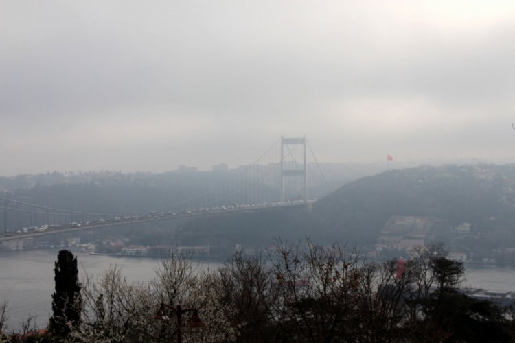 İstanbul Boğazı'nda sis