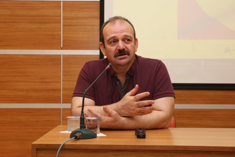 Yazar G&uuml;naydın Bursalı &ouml;ğrencilere Mehmet Akif'i anlattı