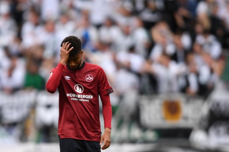 Alman ekibi N&uuml;rnberg'i vir&uuml;s vurdu