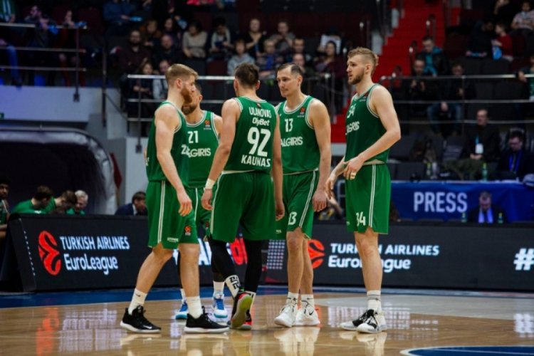 Korona vir&uuml;sten dolayı lig iptal oldu, Zalgiris Kaunas şampiyon ilan edildi