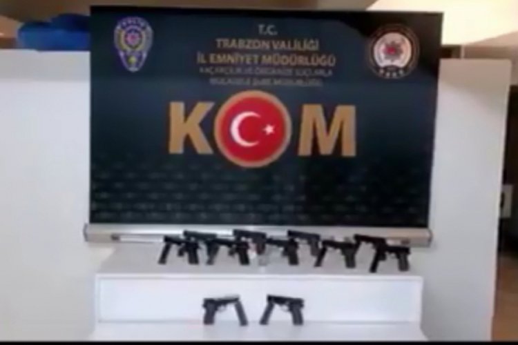 Bavul i&ccedil;inde el yapımı tabancalar ele ge&ccedil;irildi