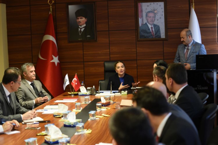 Uşak'ta g&ouml;zlem altına alınan 12 kişinin koronavir&uuml;s sonucu negatif &ccedil;ıktı