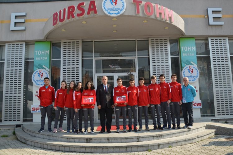 Kutsal emanetler Bursa'dan t&ouml;renle uğurlandı