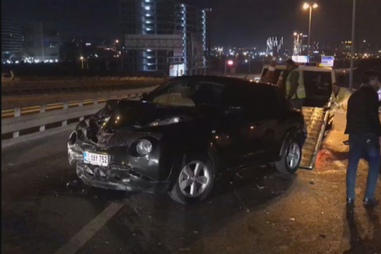 5 otomobilin karıştığı kazada 3 kişi yaralı