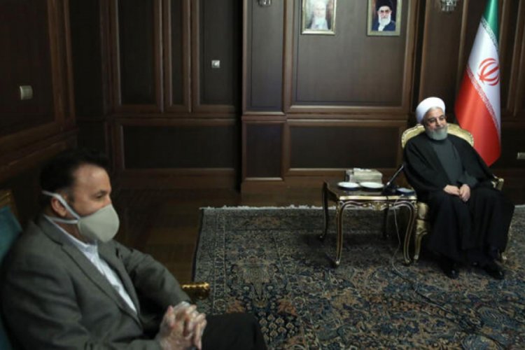 Ruhani'den koronavir&uuml;se karşı 'video konferans' &ouml;nlemi