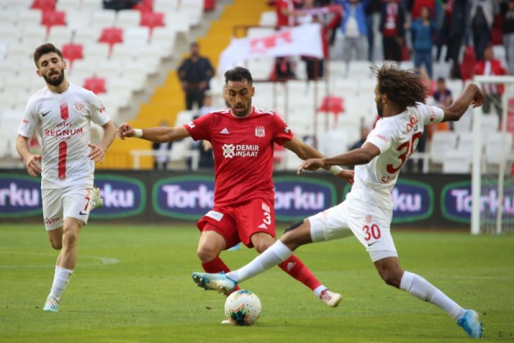 Sivasspor ile Antalyaspor 22. randevuda