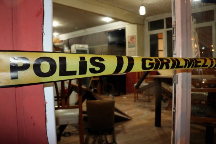 Yer sahibi ile işletme sahibi arasında &ccedil;ıkan kavgada kan aktı