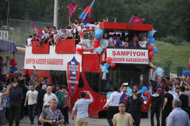 Yarım asırlık ''işçi takımı''nın büyük düşüşü