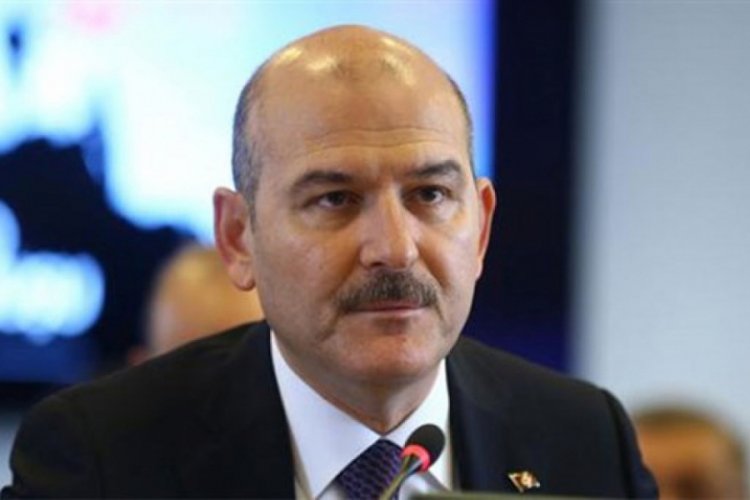 Bakan Soylu: Yemek belli bir mesafede yeniyor