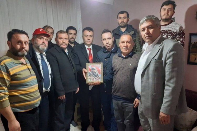 Bursa'da 6 dernekten İdlib şehitleri ve gazileri i&ccedil;in etkinlik